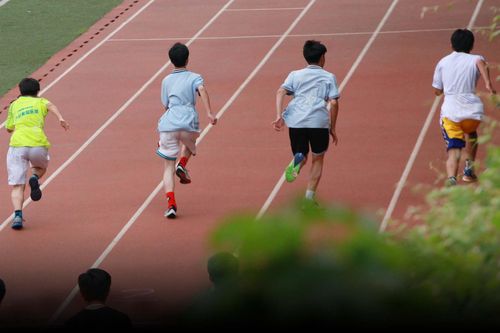 Loại 'nước thần' nhiều phụ huynh Trung Quốc cho con uống để chạy nhanh