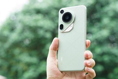 Huawei tạo ra nỗi lo mới cho Apple