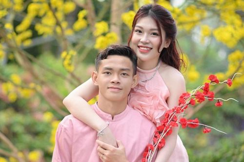 'Người hùng' tuyển U23 Việt Nam cưới vợ năm 20 tuổi