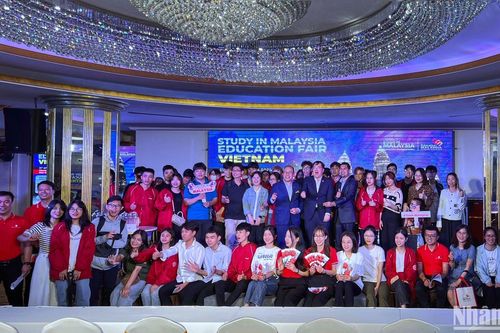 Tăng cường hợp tác giáo dục Việt Nam-Malaysia