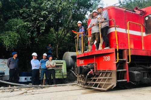 Chính thức thông hầm đường sắt Bãi Gió, vượt trước tiến độ một ngày