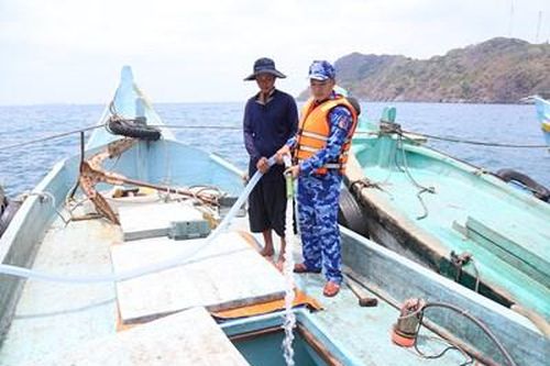 Nghĩa tình quân dân nơi biển đảo Tây Nam