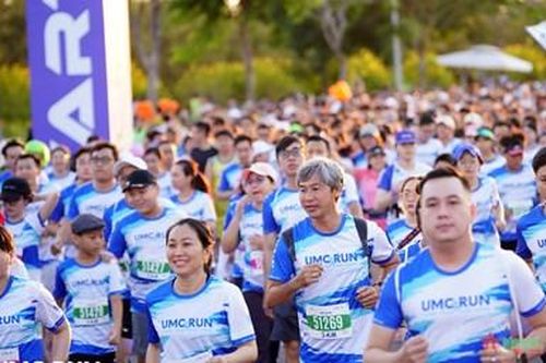 Gần 5.000 thầy thuốc, người dân tham gia giải chạy 'UMC Run - Vươn tầm khát vọng'
