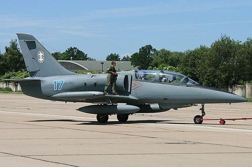Ukraine nhận cường kích hạng nhẹ L-39ZA trong khi chờ đợi F-16