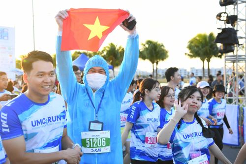Gần 5000 người tham gia chạy vì cộng đồng tại TPHCM