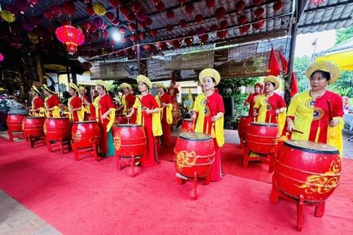 Hưng Yên: Tưng bừng lễ hội kỷ niệm 980 năm ngày sinh Hoàng Thái Hậu Ỷ Lan
