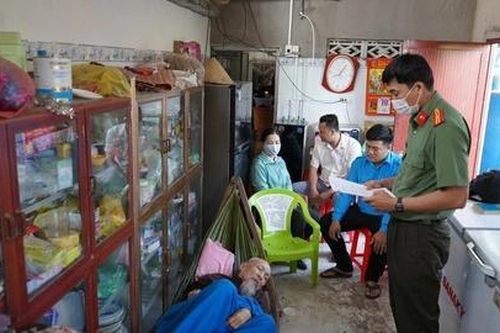 Ông Lê Tùng Vân bị cáo buộc loạn luân; Voi rừng 'bẻ' cây làm cầu vượt thoát qua hàng rào điện
