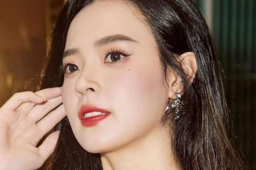 Midu thông báo cưới