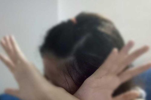 Đi làm bị sếp chê béo, săm soi chuyện ăn mặc