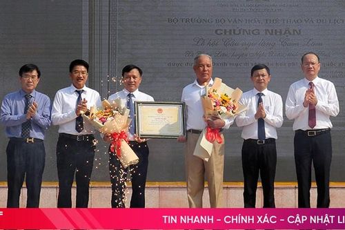 Đón bằng công nhận lễ hội cầu ngư làng Cam Lâm là di sản văn hóa phi vật thể Quốc gia