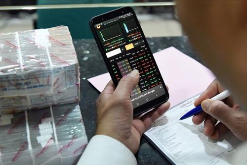 Tiền vay mua cổ phiếu đạt kỷ lục mới