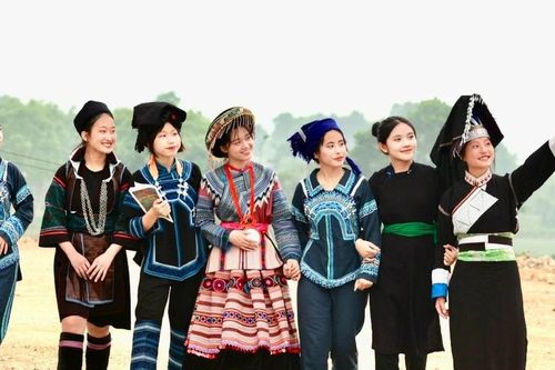 Bồi đắp niềm tự hào văn hóa dân tộc