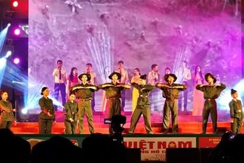 Hội thi tuyên truyền kỷ niệm Ngày mở đường Hồ Chí Minh - Ngày truyền thống Bộ đội Trường Sơn đến Huế