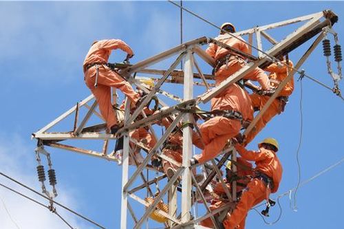 Cổ phiếu VNE và HU1 vào diện cảnh báo
