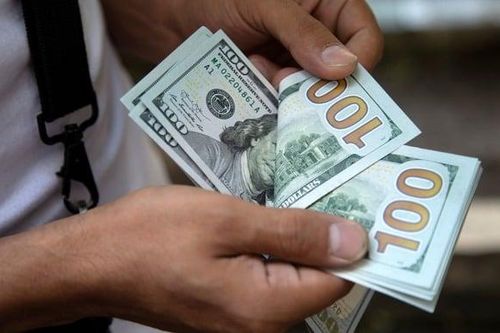 Nhiều nhà đầu tư trả giá đắt vì đánh cược USD suy yếu