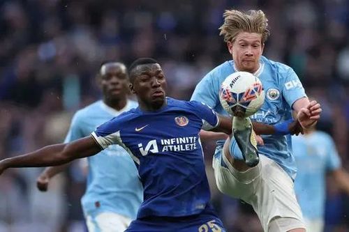 Manchester City vào chung kết Cúp FA