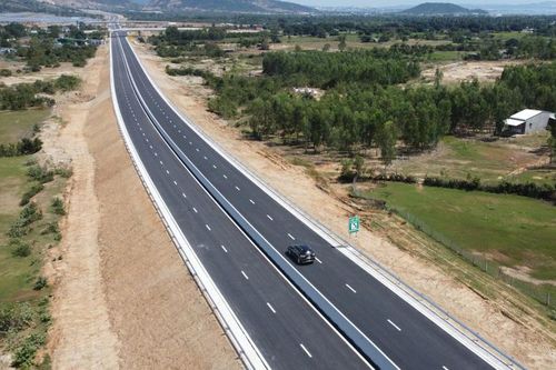 Cao tốc Nha Trang - Cam Lâm thu phí cao nhất hơn 310.000 đồng/lượt