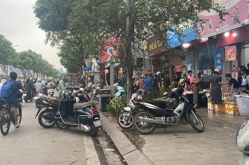 Nhếch nhác phố Lê Trọng Tấn