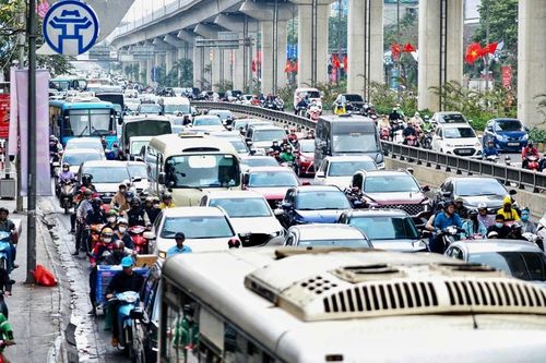 Hà Nội nỗ lực xóa bỏ các điểm đen ùn tắc giao thông