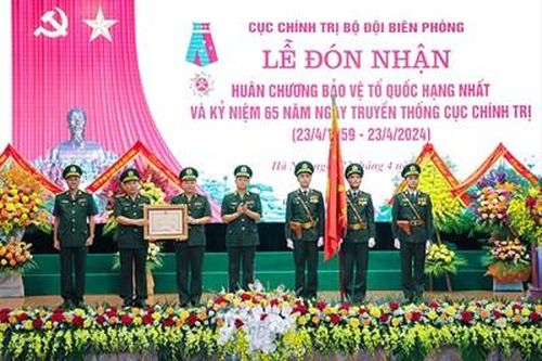 Cục Chính trị (Bộ đội Biên phòng) đón nhận Huân chương Bảo vệ Tổ quốc hạng Nhất