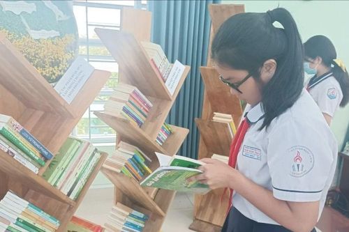 Trang bị 5 triệu quyển sách cho trường học
