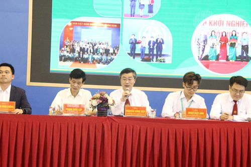 'Hành trình khởi nghiệp từ THPT' đến với ngành Giáo dục 'Đất Tổ'