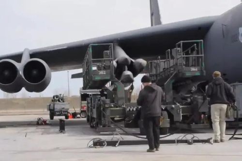 Không quân Mỹ huy động số lượng B-52 lớn chưa từng có