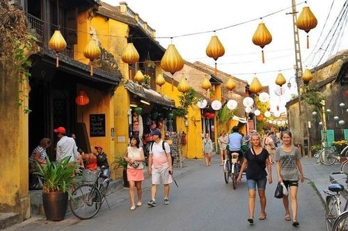 Nghỉ lễ 30/4-1/5: Dành thời gian khám phá 3 thành phố tuyệt vời nhất để đi bộ du lịch ở Việt Nam
