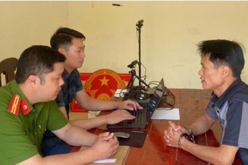 Cầm dao đòi gặp chủ tịch huyện Sình Hồ để yêu cầu giải quyết tin đồn vợ ngoại tình