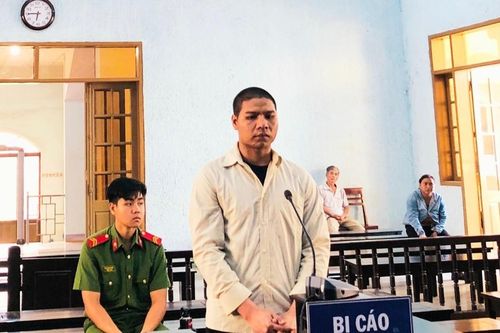 Gia Lai: Mâu thuẫn trong lúc uống rượu, chồng dùng rựa sát hại 'vợ hờ'