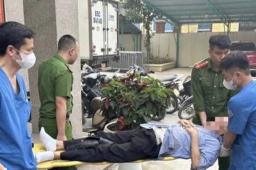 Bản tin 8H: Hoàn cảnh cụ ông 78 tuổi ở Hà Nội lên cầu Nhật Tân tự tử