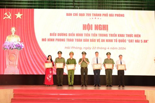 Hải Phòng: Biểu dương điển hình tiên tiến mô hình 'Cát Hải 5 An'
