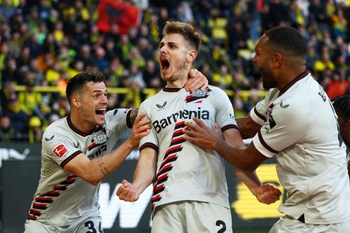 Thoát thua phút 97, Leverkusen lập kỷ lục vĩ đại thế kỷ 21