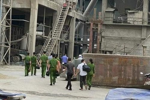 Máy nghiền nhà máy xi măng Yên Bái gặp sự cố, 7 công nhân tử vong
