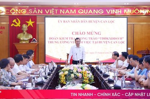 Kiểm tra phong trào 'Toàn dân đoàn kết xây dựng đời sống văn hóa' tại Can Lộc