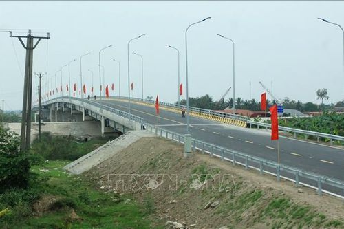 Điều chỉnh một số đoạn tuyến trên các Quốc lộ 37, 37B, 39 thành đường địa phương