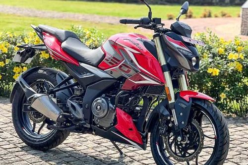 Bajaj Pulsar N250 2024: Naked-bike rất hiện đại mà giá chỉ tương đương Winner X