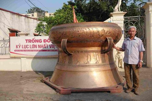 Nghệ nhân giữ lửa nghề truyền thống và chuyện đúc phiên bản trống đồng Ngọc Lũ lớn nhất Việt Nam