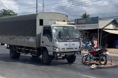 Đồng Nai: Xe tập lái va chạm xe máy, một người đàn ông tử vong
