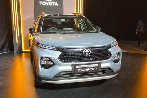 SUV Toyota đẹp long lanh, động cơ tăng áp, giá gần 219 triệu đồng