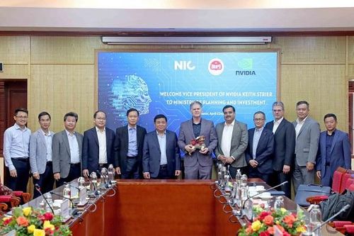 Lãnh đạo Tập đoàn NVIDIA tiếp tục đến Việt Nam