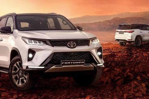Toyota Fortuner hybrid lần đầu ra mắt