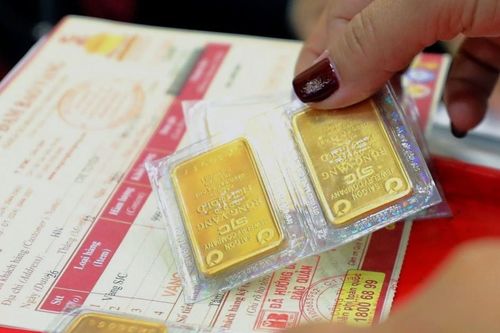 Doanh nghiệp không muốn mua, Ngân hàng Nhà nước giảm giá đấu thầu vàng xuống 80,7 triệu đồng