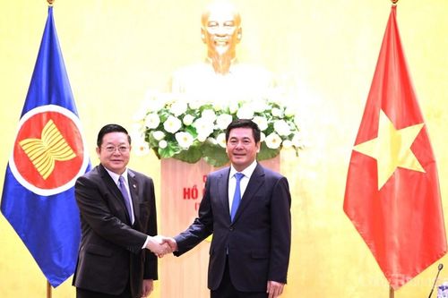 Bộ trưởng Nguyễn Hồng Diên tiếp và làm việc với Tổng thư ký ASEAN