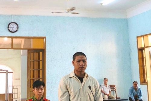 Mâu thuẫn sau cuộc nhậu, chồng chém vợ tử vong