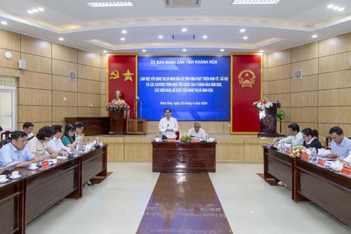 Chủ tịch UBND tỉnh Nguyễn Tấn Tuân làm việc với thị xã Ninh Hòa