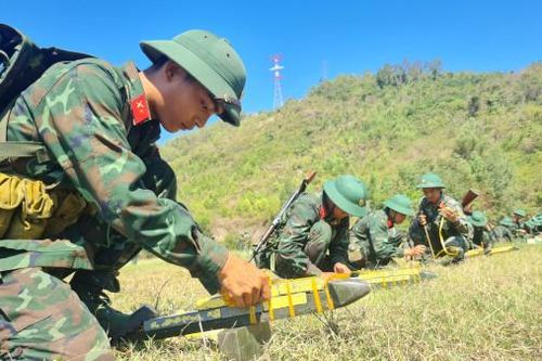 Chiến sĩ mới trên thao trường
