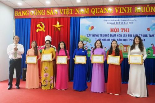 Tổng kết hội thi 'Xây dựng trường mầm non lấy trẻ làm trung tâm'