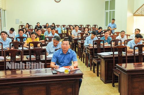 Hội nghị báo cáo viên cấp tỉnh tháng 4