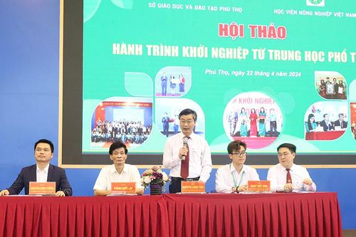 Hội thảo 'Hành trình khởi nghiệp từ trung học phổ thông'